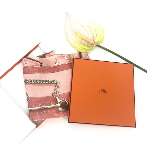 Hermes Accessories - Hermes Project Carres Pink Silk Twill Scarf Box